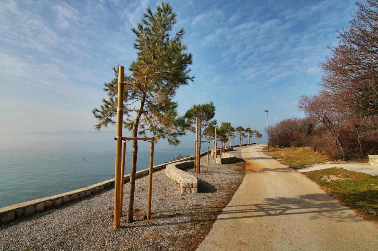 Apartman Eli Smokvica Klenovica Bagian luar foto